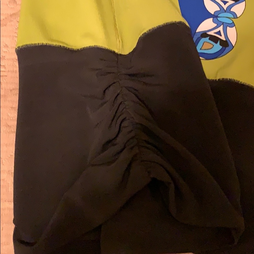 Tunic - Picture 6 of 6